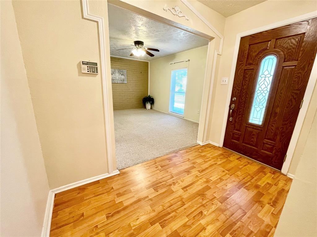 3764 Laura Leigh Dr - Photo 3 of 19