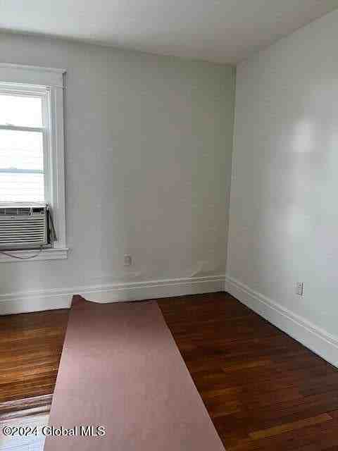 267 Church St - Photo 7 of 10