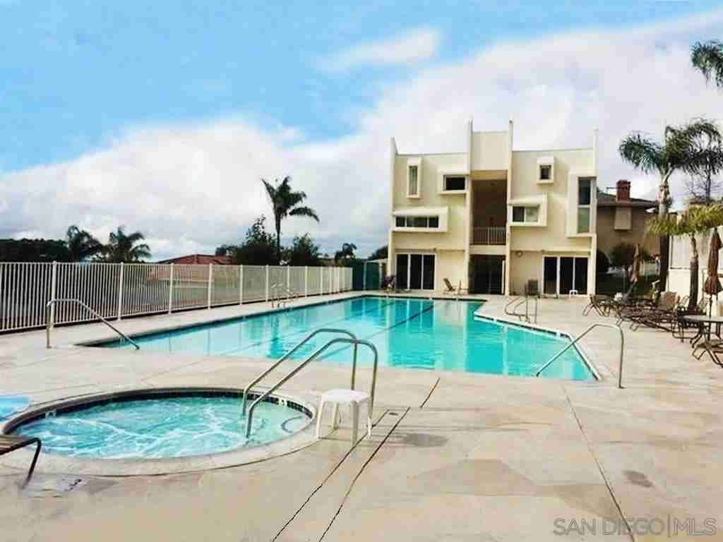 6441 Caminito Estellado - Photo 2 of 19