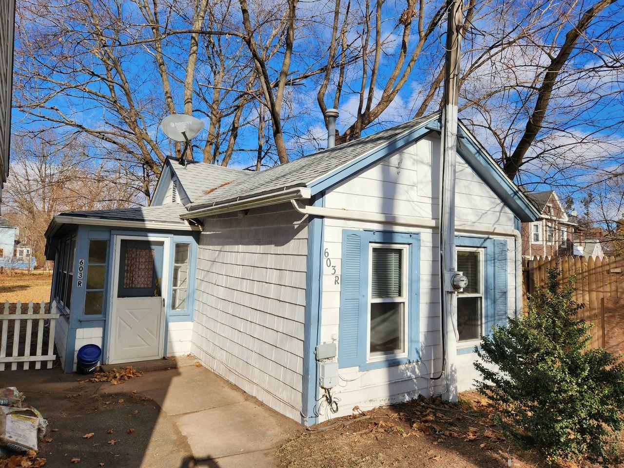 603R Center St - Photo 2 of 16