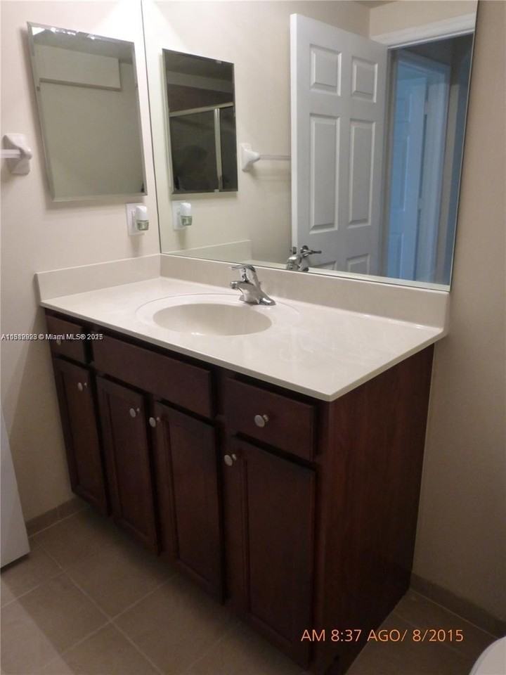 17029 Sw 94th Ter - Photo 6 of 19