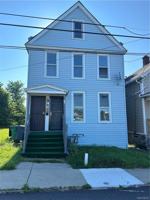 featured image of 31 Earl Pl