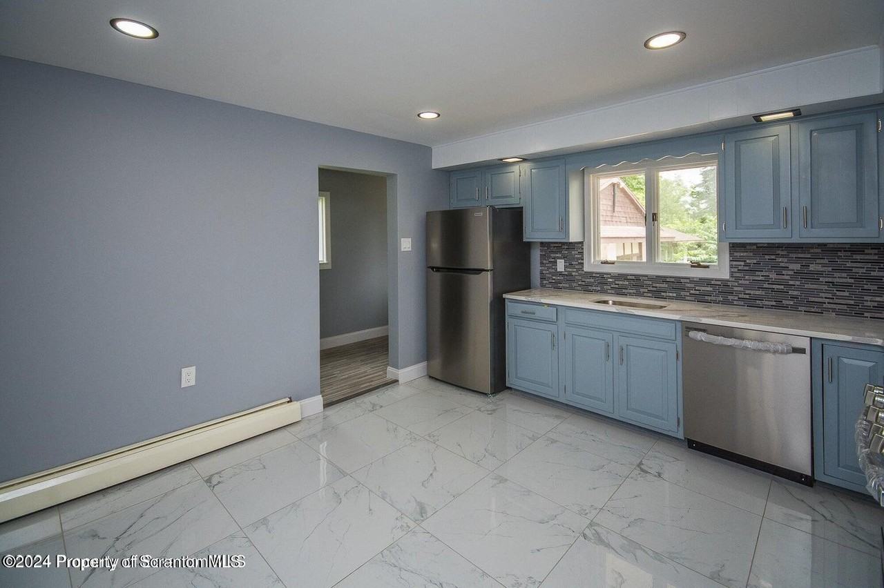 230 Canaan St - Photo 2 of 16