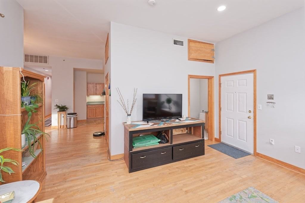 30 High St - Photo 4 of 35