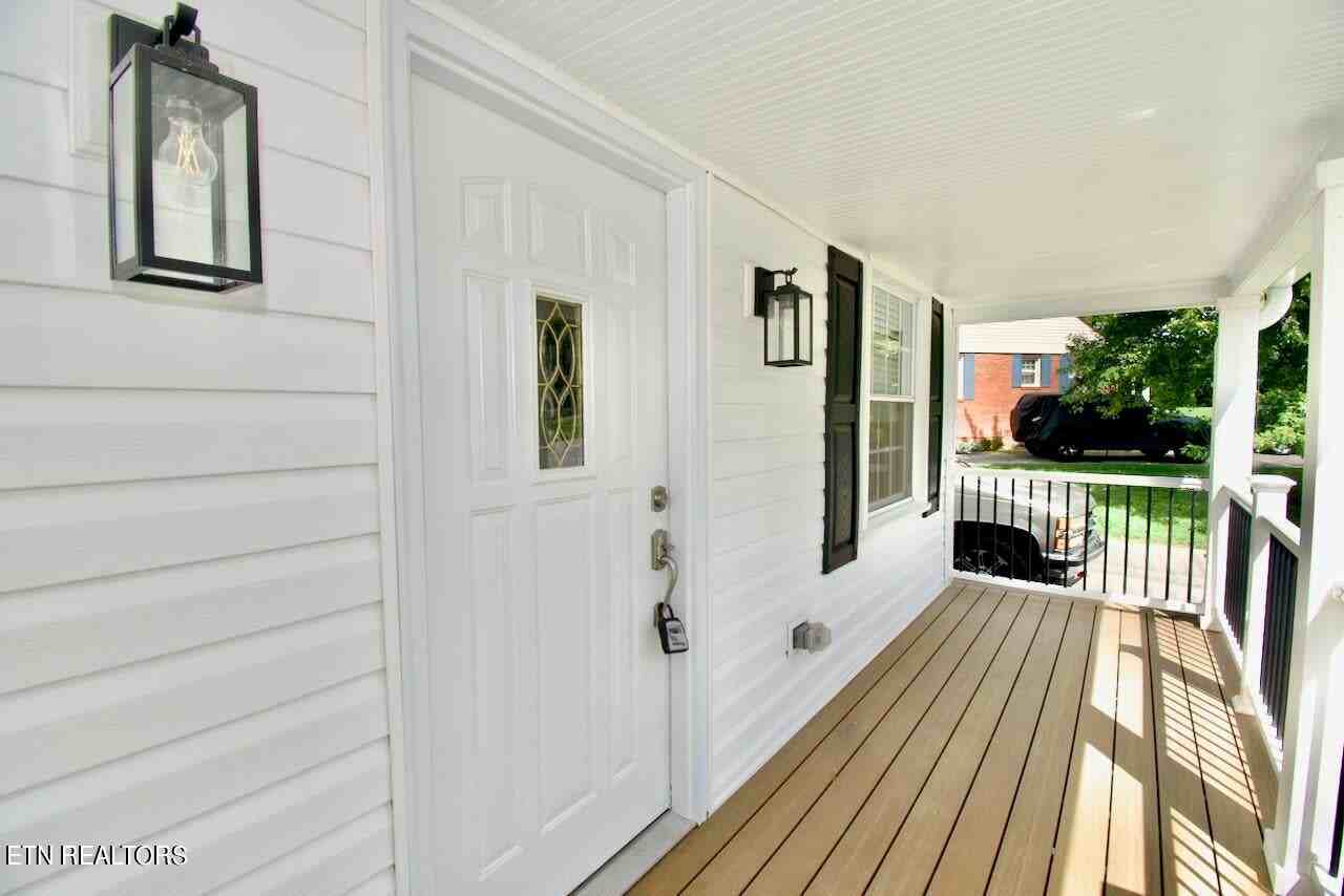 1839 Dalton St - Photo 5 of 29