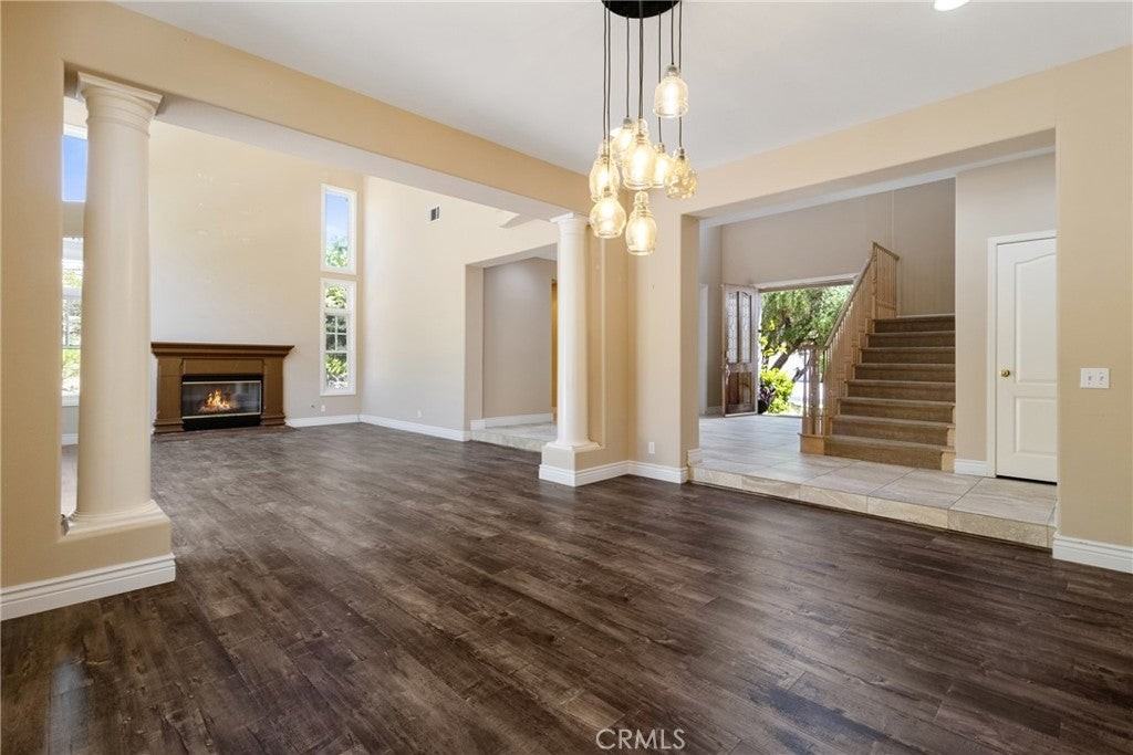 7753 Graystone Dr - Photo 6 of 50