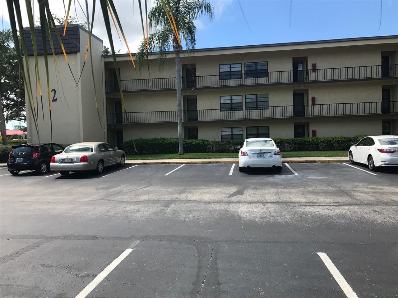 14130 Rosemary Ln - Photo 5 of 22