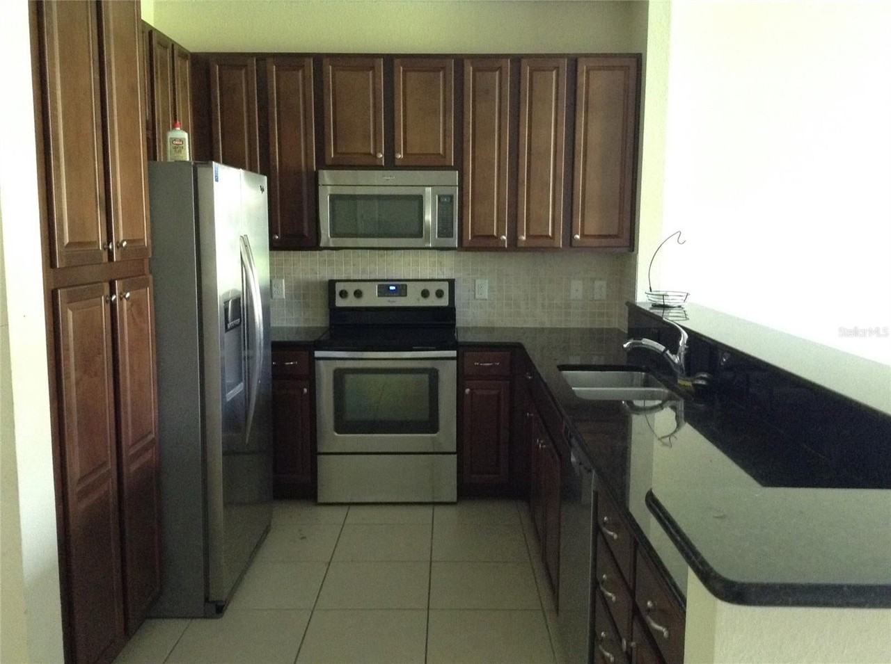 8427 Kelsall Dr - Photo 3 of 21