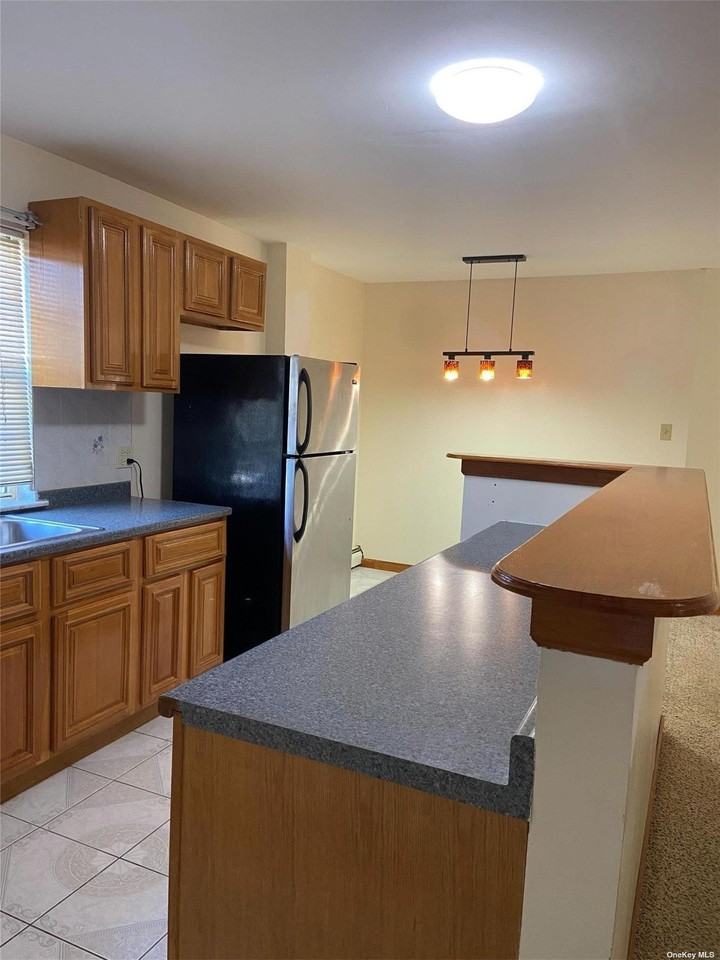 22330 111th Ave - Photo 2 of 12