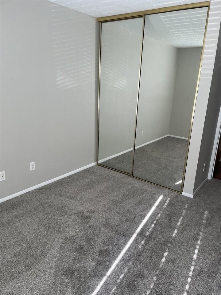 3950 Cleveland Ave - Photo 5 of 9