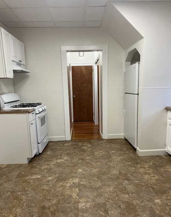 177 Phillips Ave Apt 1 - Photo 3 of 20