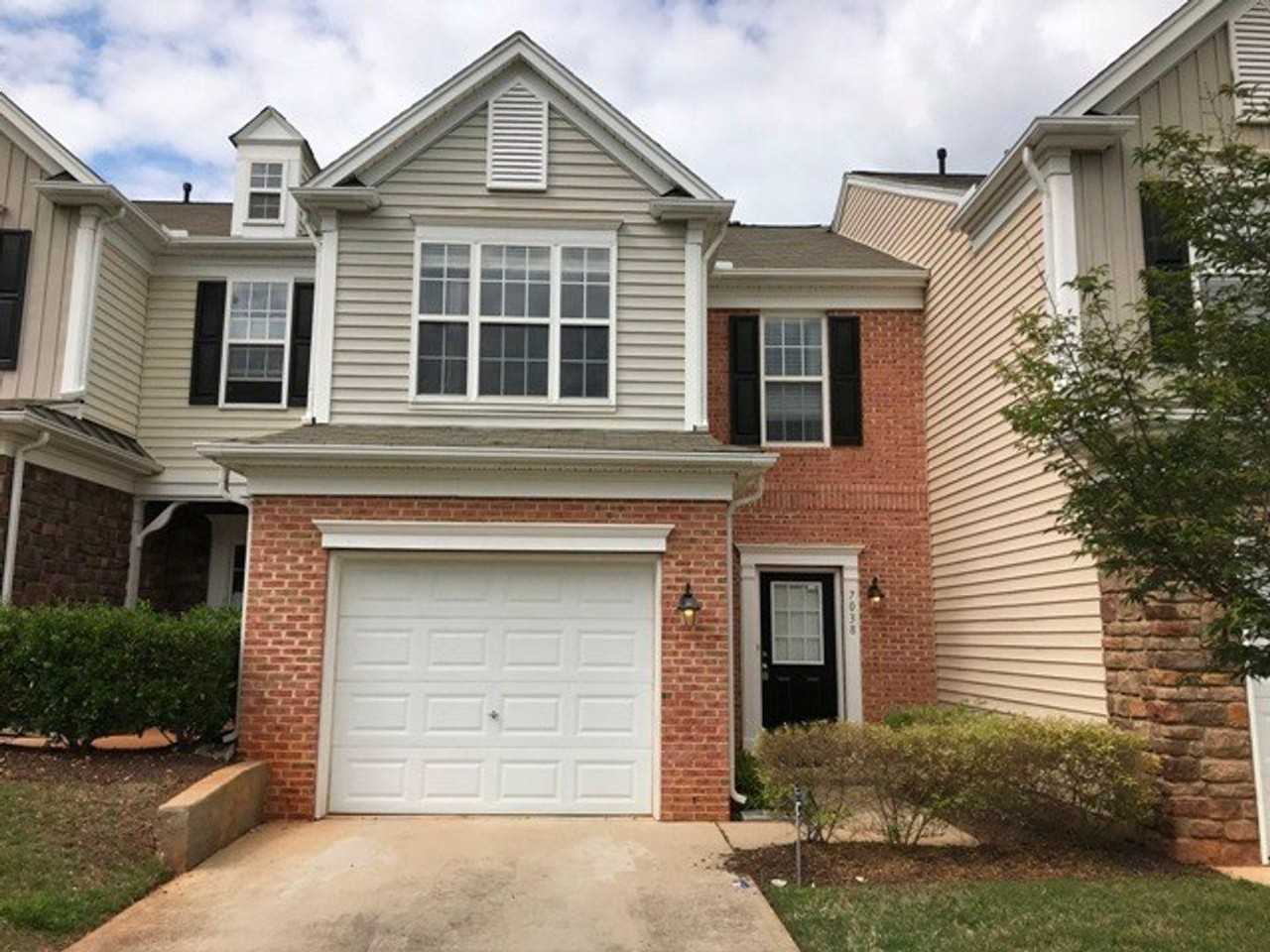 7038 Racine Way - Photo 2 of 21