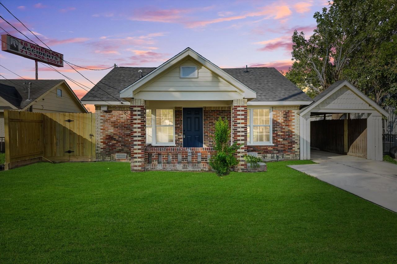 5741 Burwell St - Photo 2 of 31