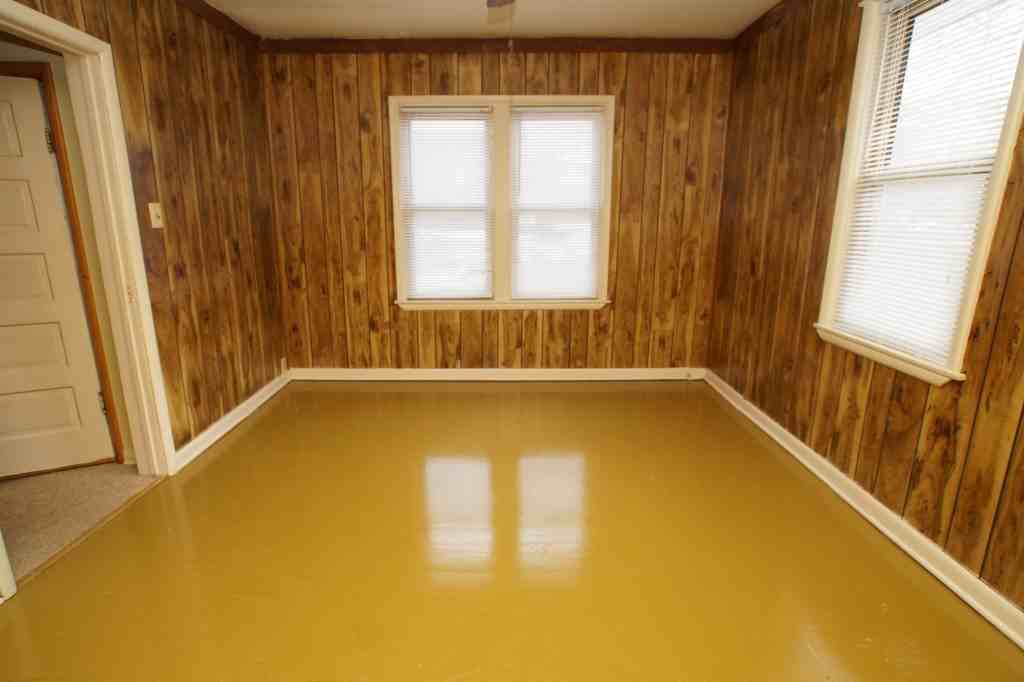 109 3rd St. - Photo 2 of 6