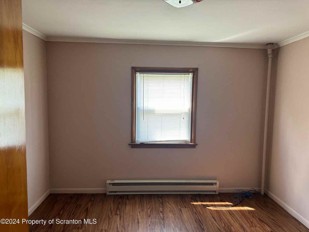 819 Throop St - Photo 7 of 10