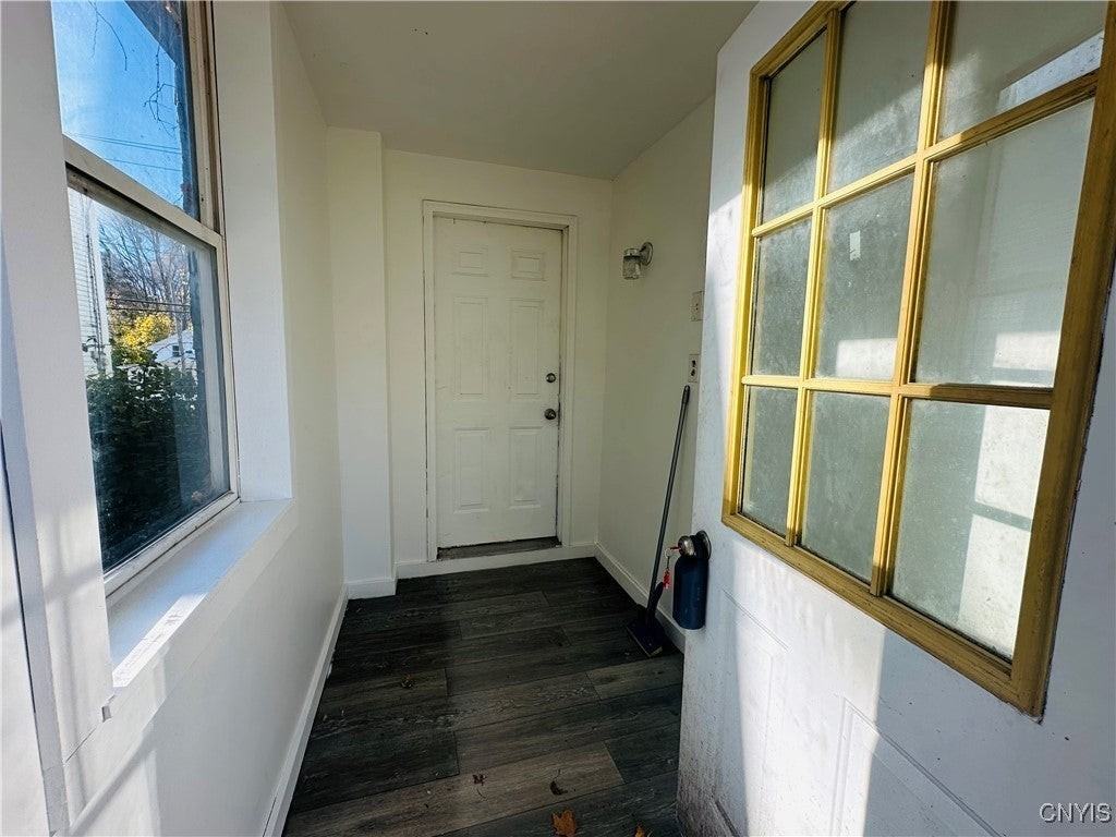 211 S 2nd St - Photo 4 of 14