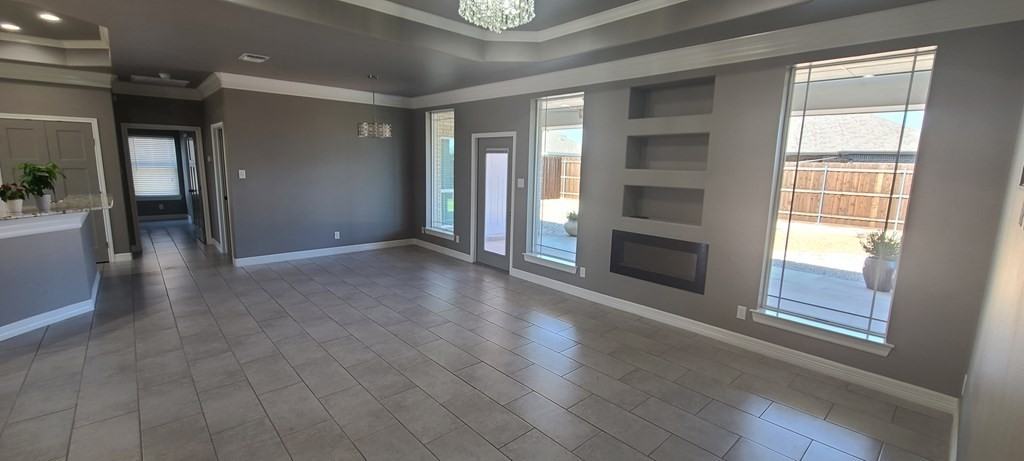 1902 Pine Valley St - Photo 2 of 10