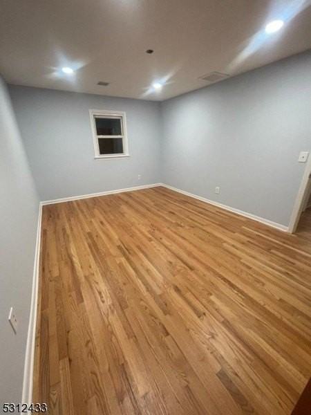 727 Adams Ave - Photo 5 of 6