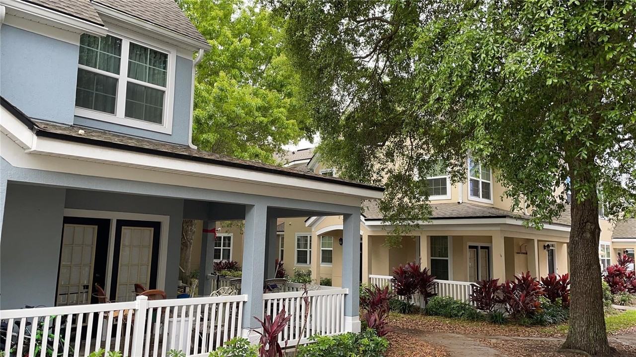 3368 Parkchester Square Blvd - Photo 2 of 30