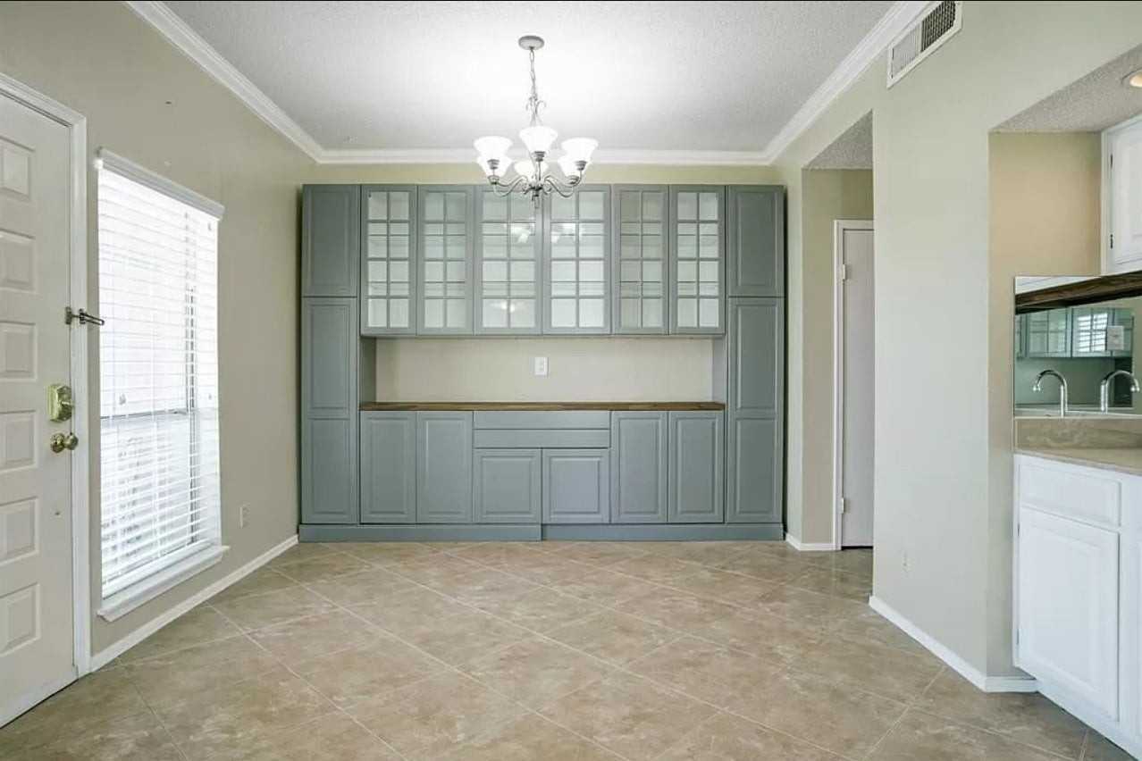 921 Marine Dr - Photo 6 of 19