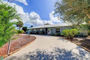 322 S Naranja Ave - Photo 1 of 1