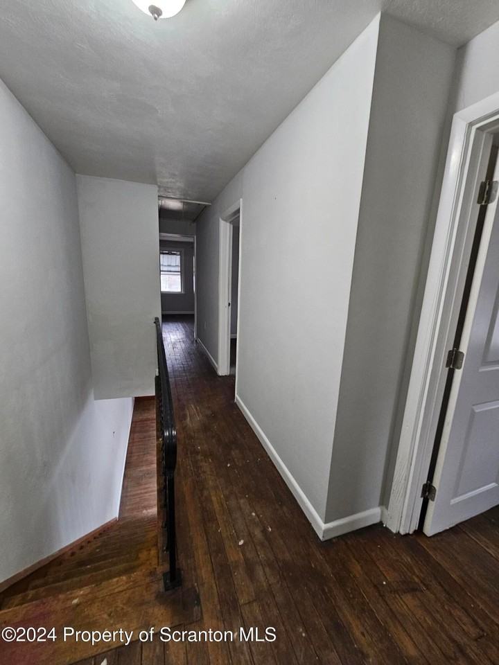 74 Sylvanus St - Photo 4 of 8