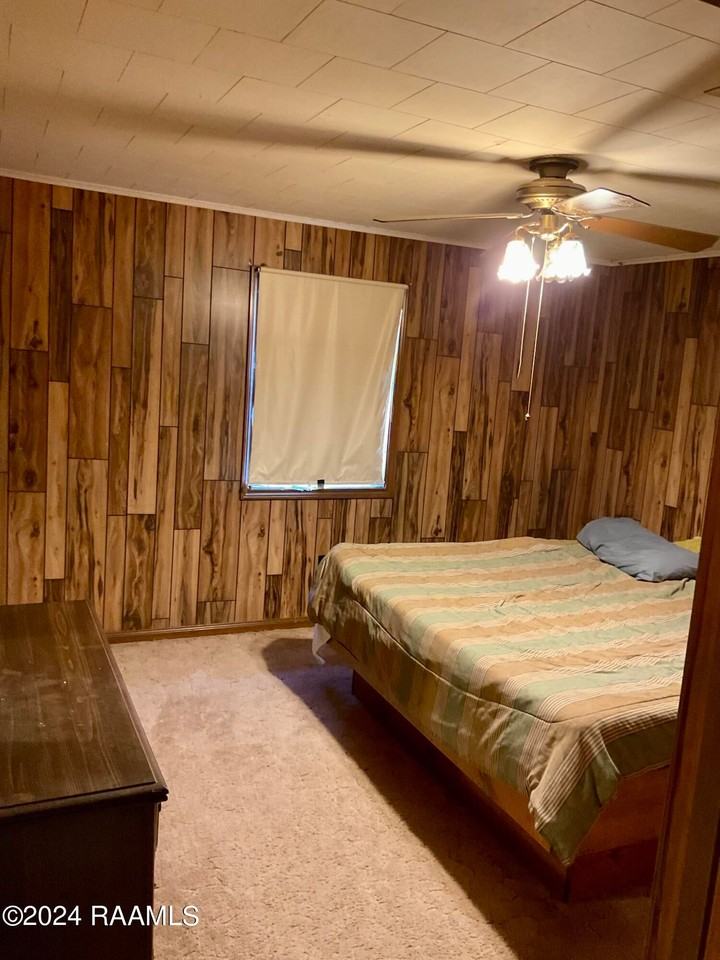 1026 Margaret St - Photo 5 of 8