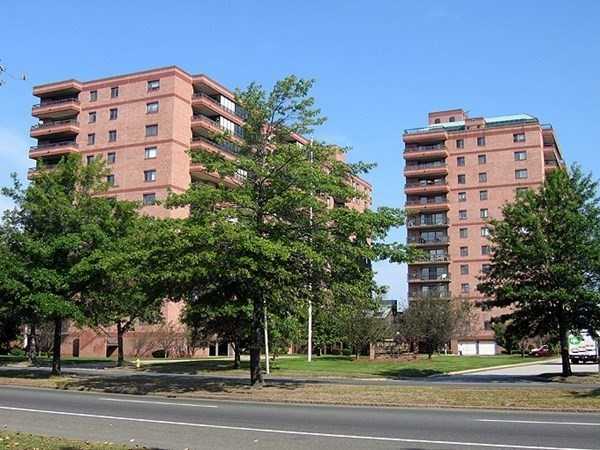 3920 Mystic Valley Parkway - Photo 3 of 41