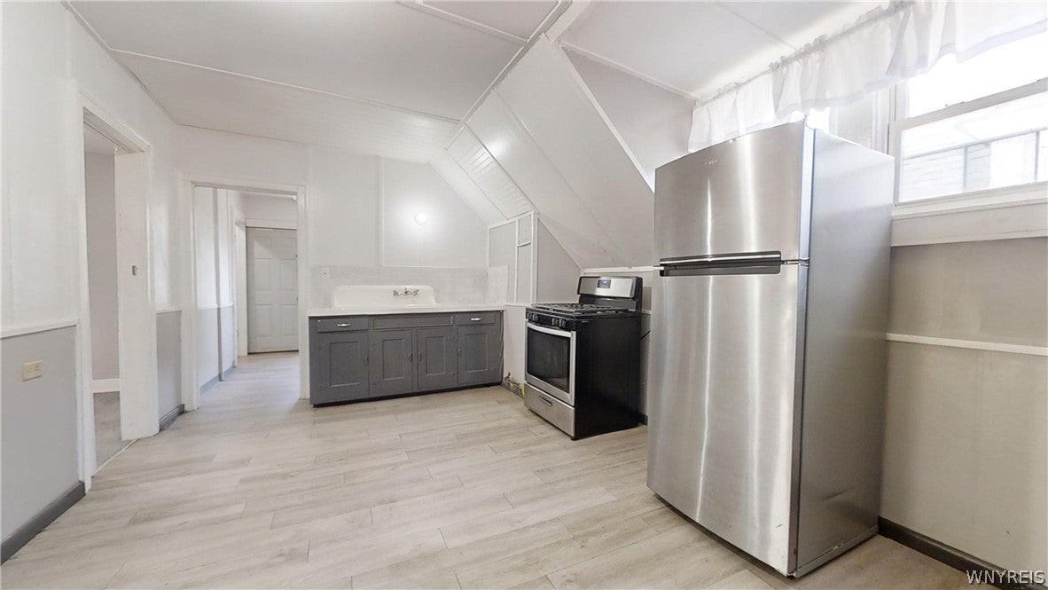 157 Davey St - Photo 5 of 12