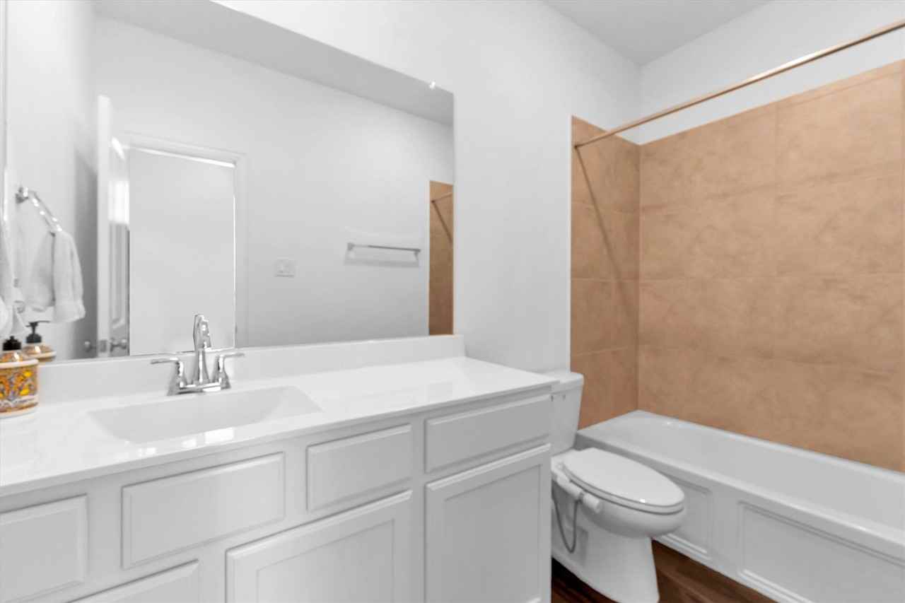 8919 Beacon Mill Dr - Photo 3 of 29