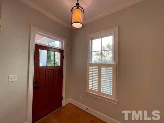 205 Della St - Photo 4 of 41