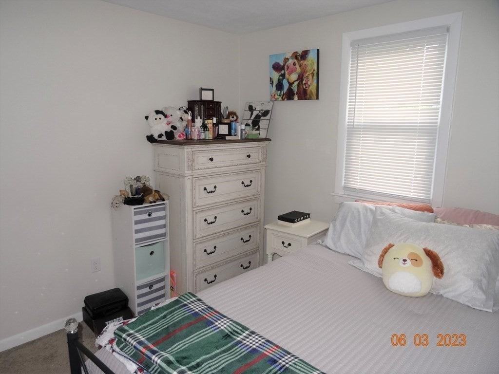 7 Kathryn Ln - Photo 7 of 18