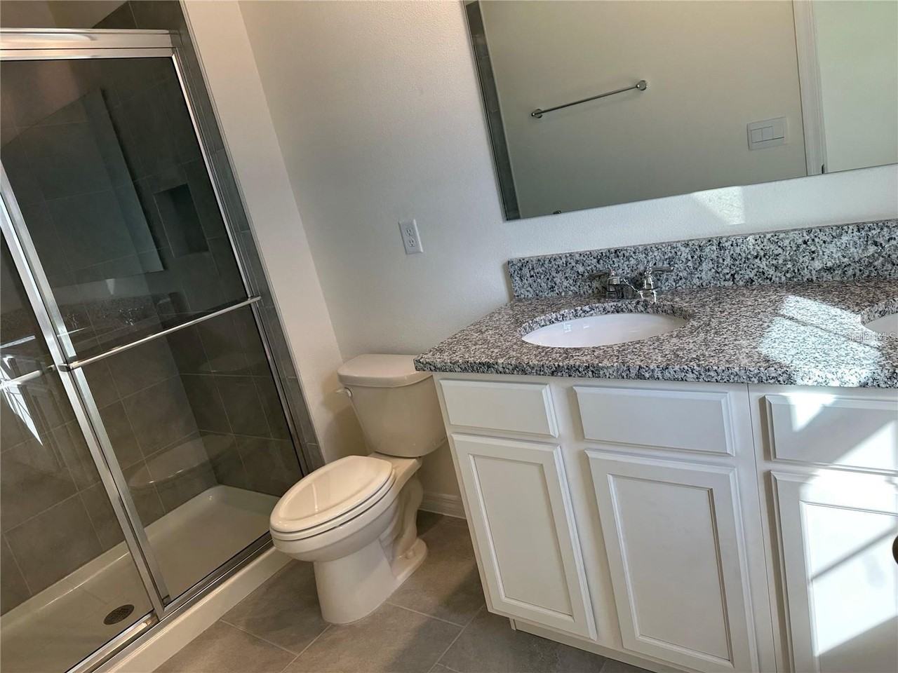 13127 Bounty Ave - Photo 7 of 22