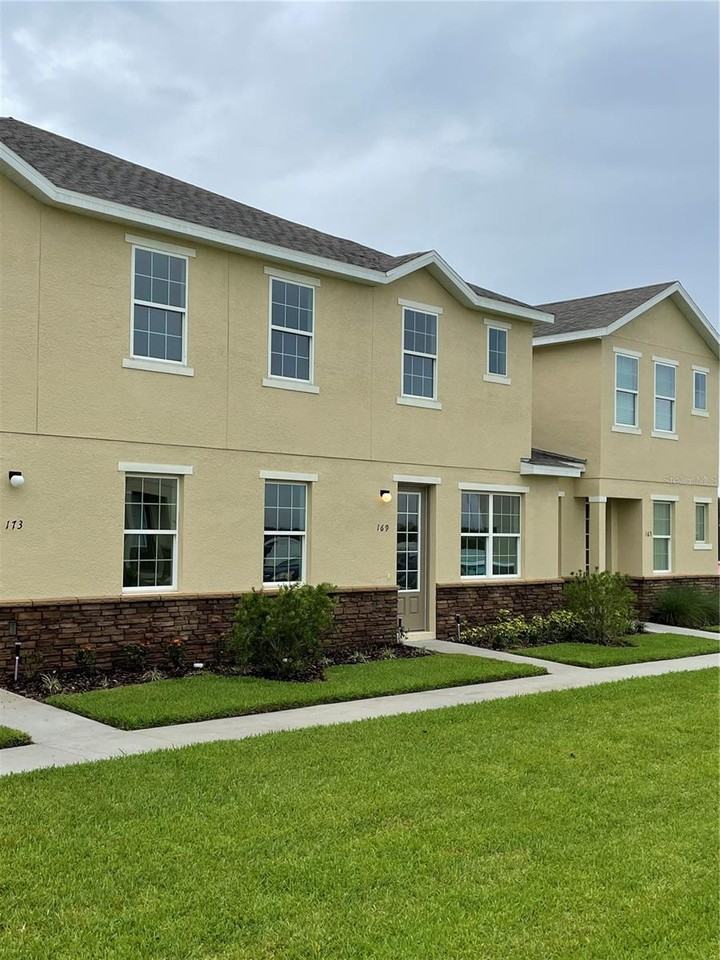 169 Holly Village Dr - Photo 2 of 25