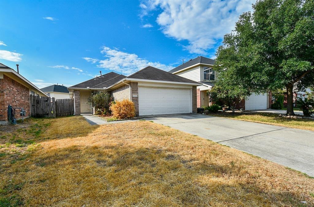 1510 Carolina Grove Ln - Photo 3 of 30