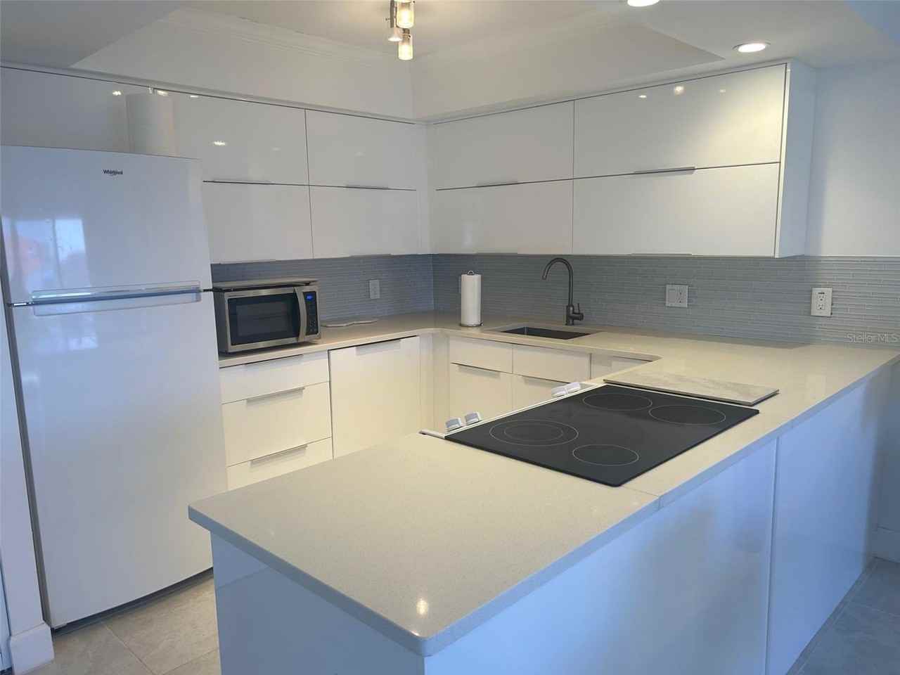 1351 Gulf Blvd - Photo 4 of 15