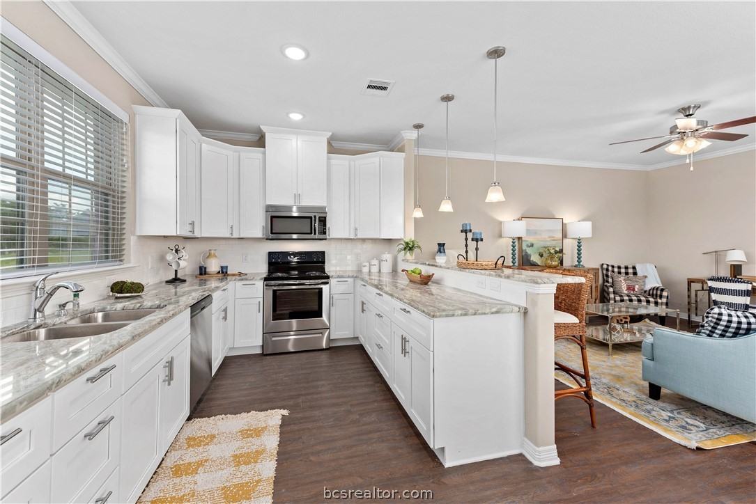 2021 Harvey Mitchell Pkwy S - Photo 3 of 8