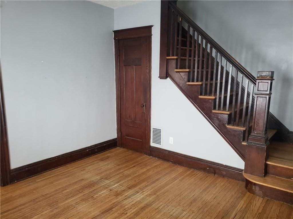 10 Regent St - Photo 7 of 17