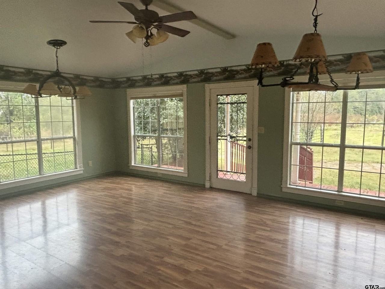 128 County Road 1435 - Photo 7 of 29