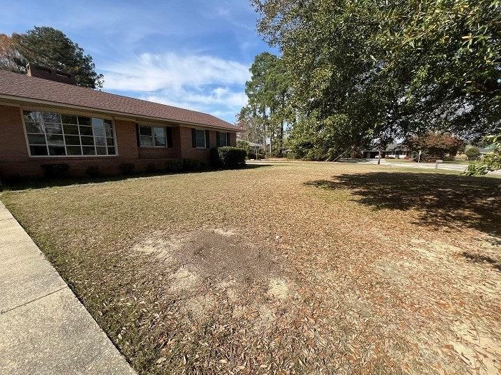 215 Lesesne Dr - Photo 3 of 45