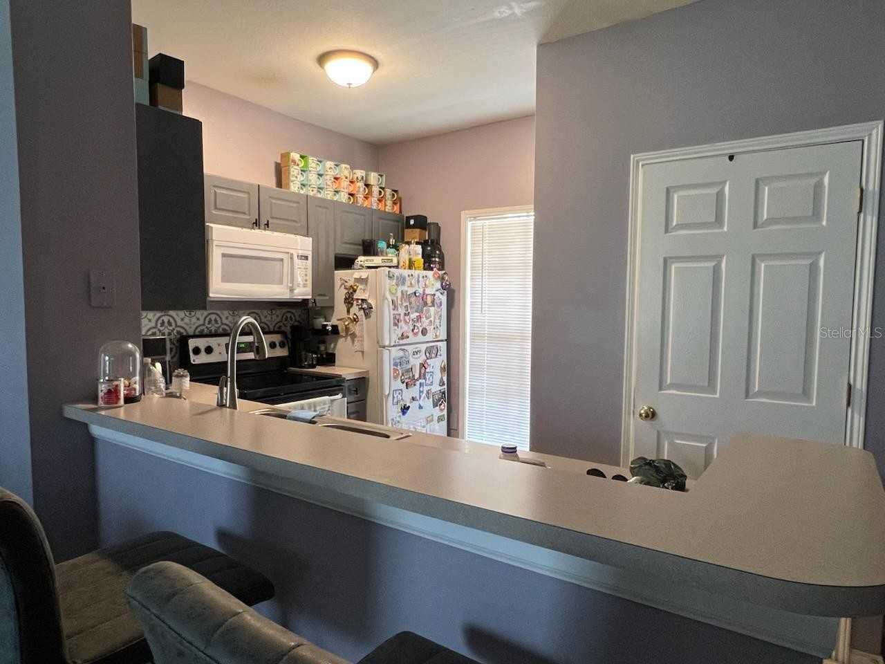 527 Water Street - Photo 5 of 13