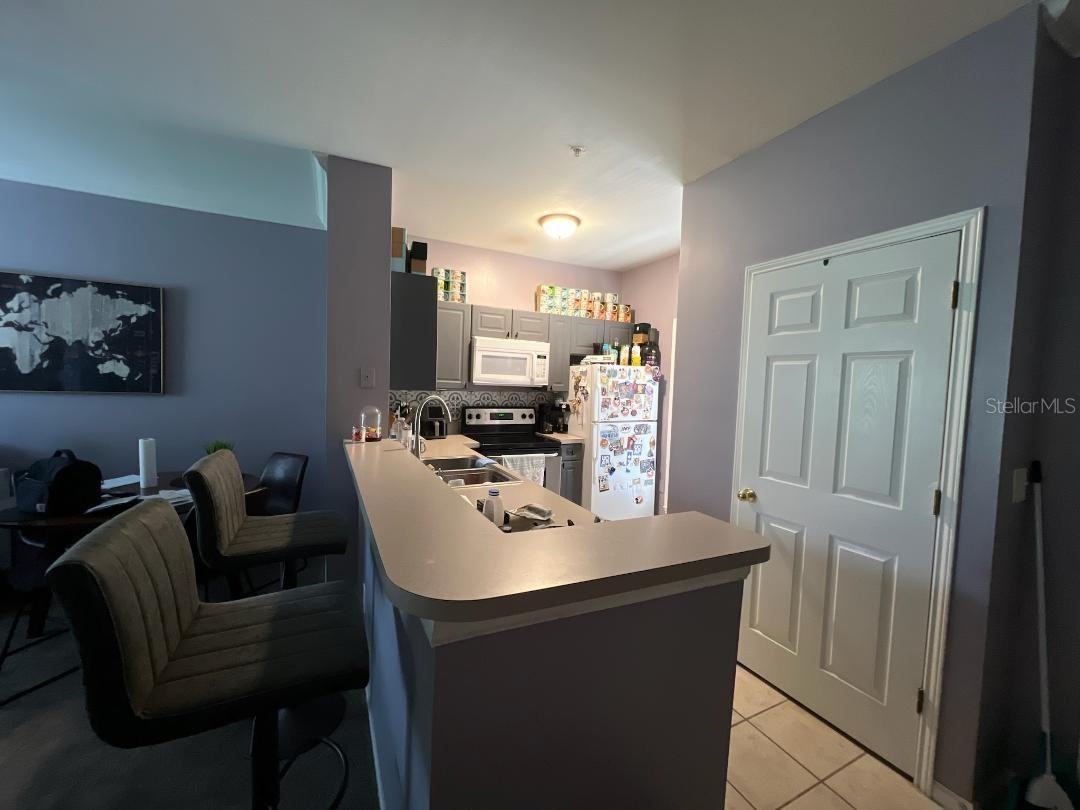 527 Water Street - Photo 6 of 13