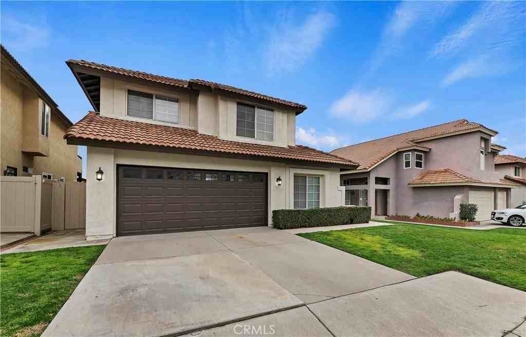 10235 Southridge Dr - Photo 3 of 50