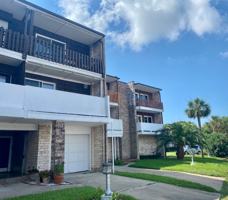 featured image of 702 N Holiday Dr ##3