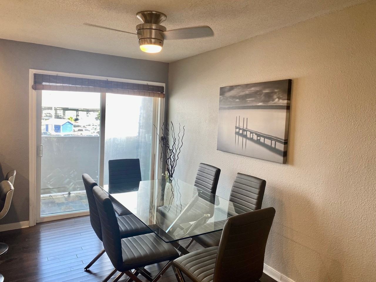 702 N Holiday Dr ##3 - Photo 6 of 13