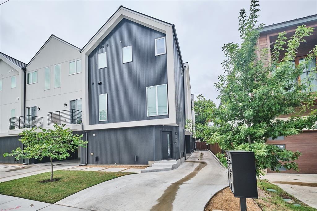 2001 N Prairie Ave - Photo 2 of 14