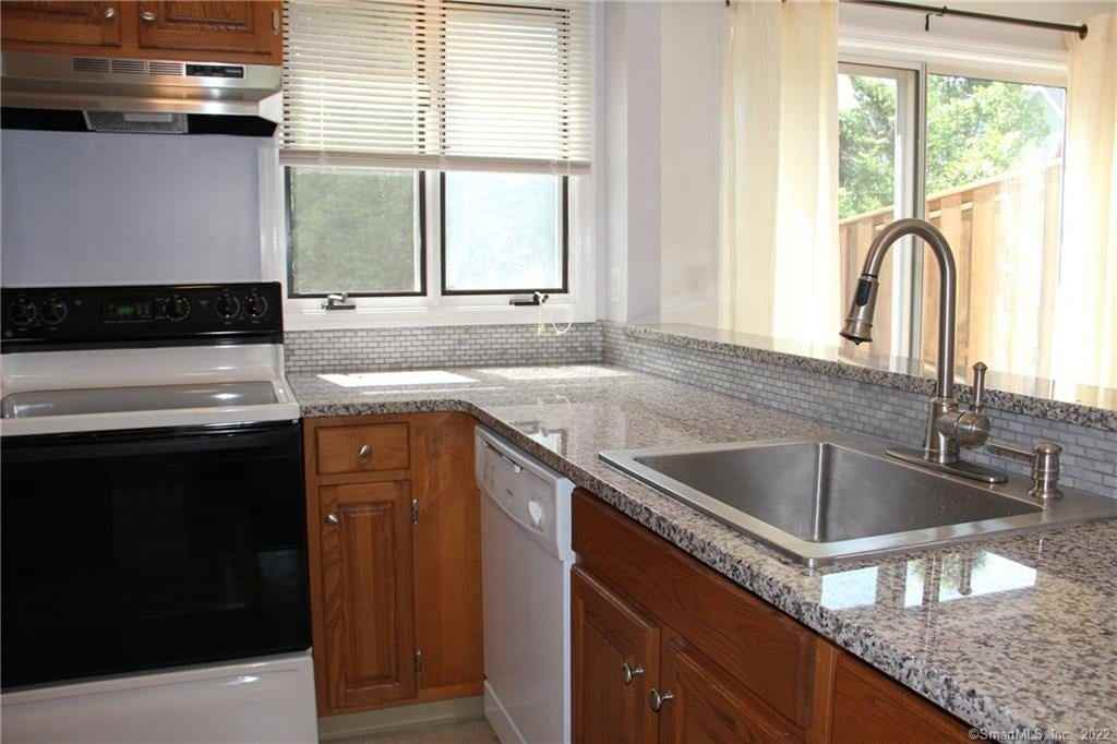 57 Mannions Ln - Photo 3 of 27