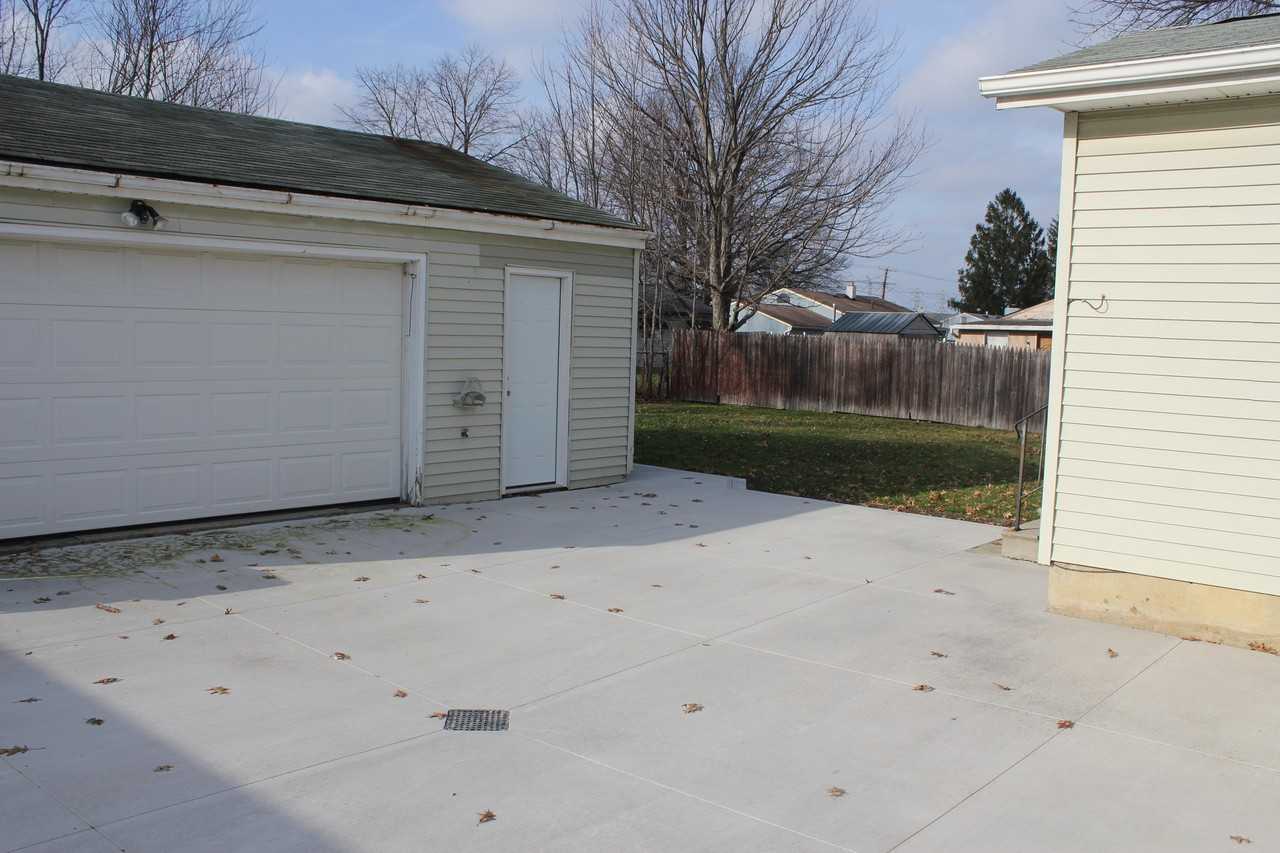 5754 Paula Blvd - Photo 2 of 11