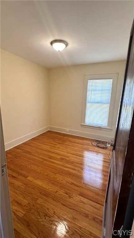 3721 S Salina St - Photo 6 of 13