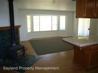 23650 Loper Valley Rd - Photo 3 of 7